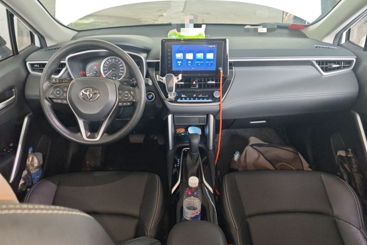 Used Toyota FRONTLANDER 2022 2.0L CVT Luxury Edition Center Console