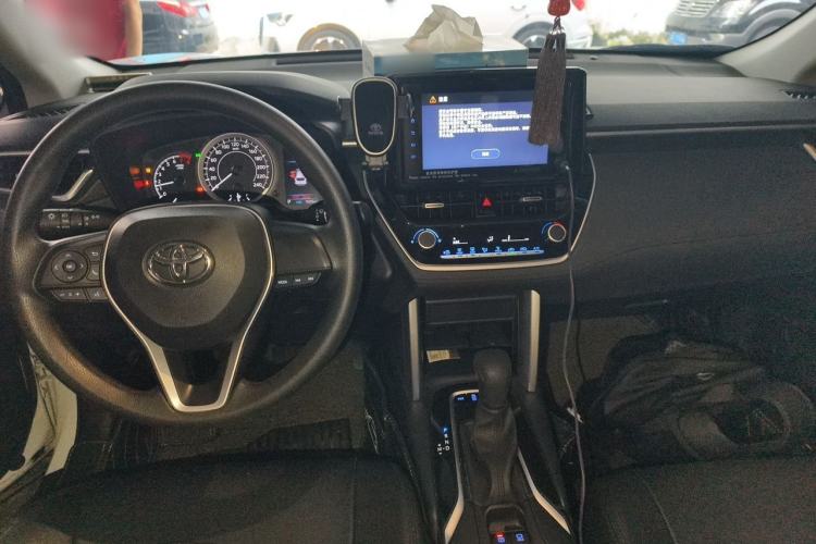 Used Toyota FRONTLANDER 2022 2.0L CVT Elite Edition Center Console