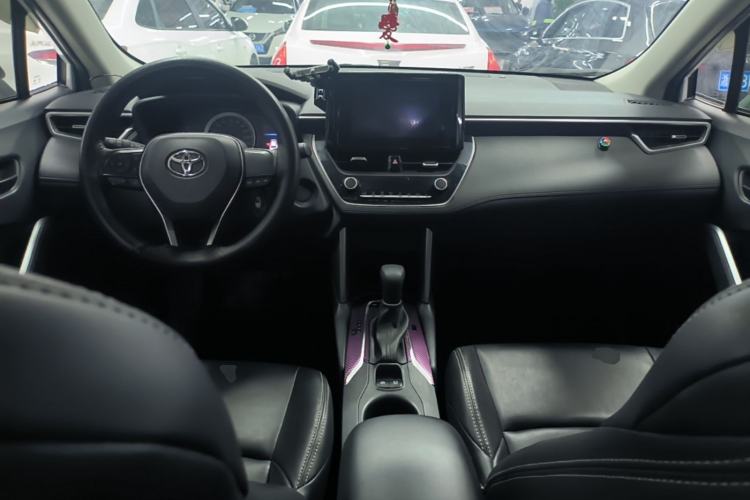 Used Toyota FRONTLANDER 2022 2.0L CVT Elite Edition Center Console