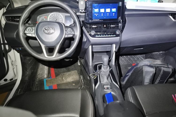 Used Toyota FRONTLANDER 2022 2.0L CVT Leading Edition Center Console