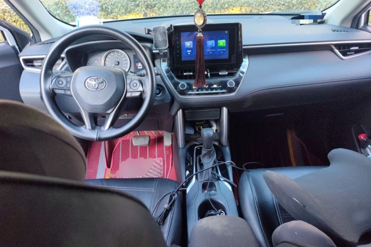 Used Toyota FRONTLANDER 2022 2.0L CVT Leading Edition Center Console