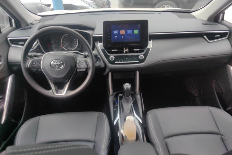 Used Toyota FRONTLANDER 2022 2.0L CVT Luxury Edition Center Console