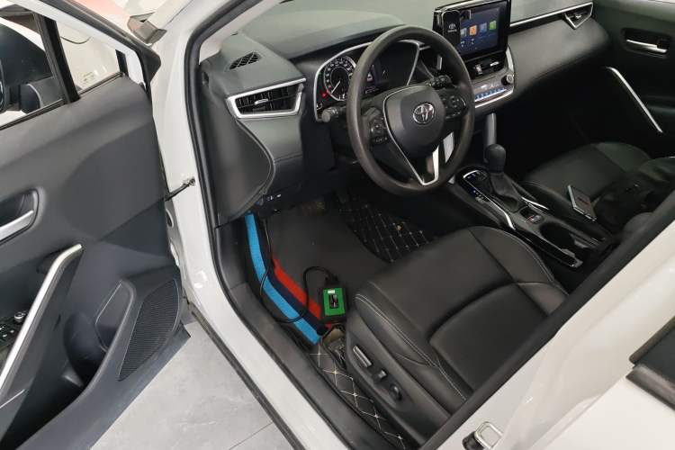 Used Toyota FRONTLANDER 2022 2.0L CVT Luxury Edition Driver Seat