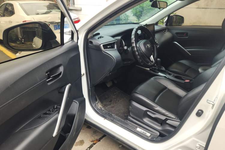 Used Toyota FRONTLANDER 2022 2.0L CVT Elite Edition Driver Seat