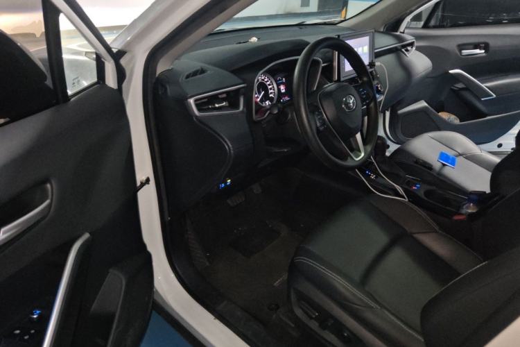 Used Toyota FRONTLANDER 2022 2.0L CVT Luxury Edition Driver Seat