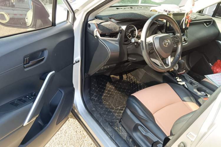 Used Toyota FRONTLANDER 2022 2.0L CVT Leading Edition Driver Seat