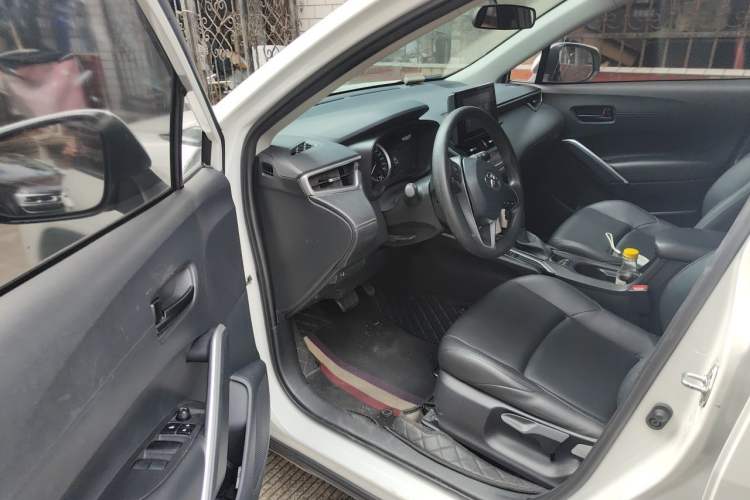 Used Toyota FRONTLANDER 2022 2.0L CVT Elite Edition Driver Seat
