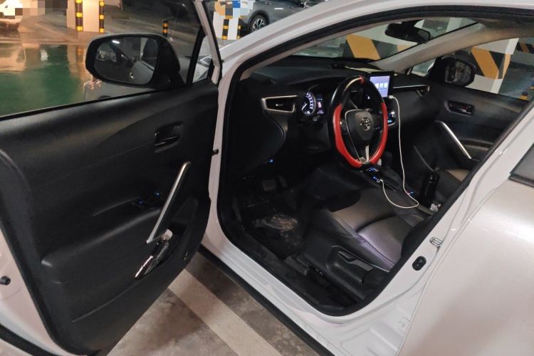 Used Toyota FRONTLANDER 2022 2.0L CVT Elite Edition Driver Seat