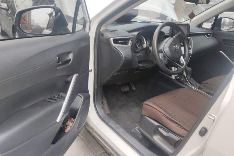 Used Toyota FRONTLANDER 2022 2.0L CVT Elite Edition Driver Seat