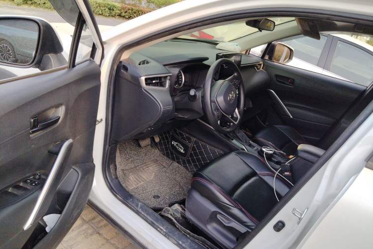 Used Toyota FRONTLANDER 2022 2.0L CVT Leading Edition Driver Seat