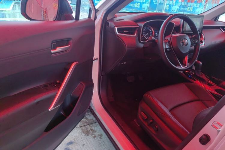 Used Toyota FRONTLANDER 2022 2.0L CVT Luxury Edition Driver Seat