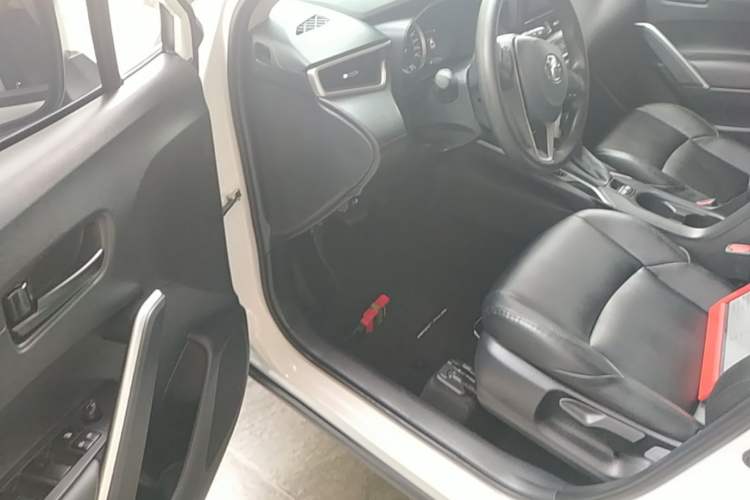 Used Toyota FRONTLANDER 2022 2.0L CVT Elite Edition Driver Seat