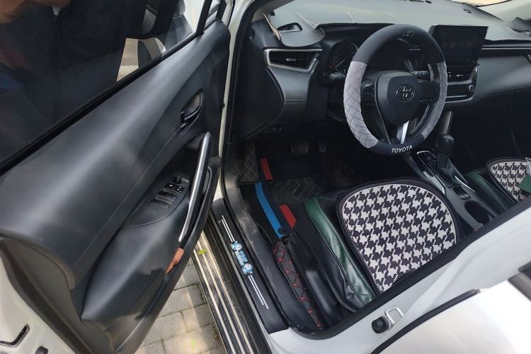 Used Toyota FRONTLANDER 2022 2.0L CVT Elite Edition Driver Seat