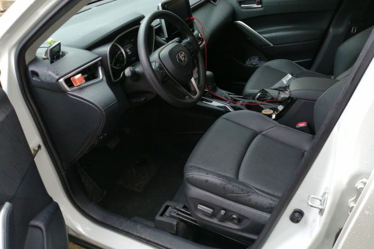 Used Toyota FRONTLANDER 2022 2.0L CVT Luxury Edition Driver Seat