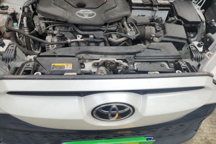 Used Toyota FRONTLANDER 2022 2.0L CVT Elite Edition Engine Bay