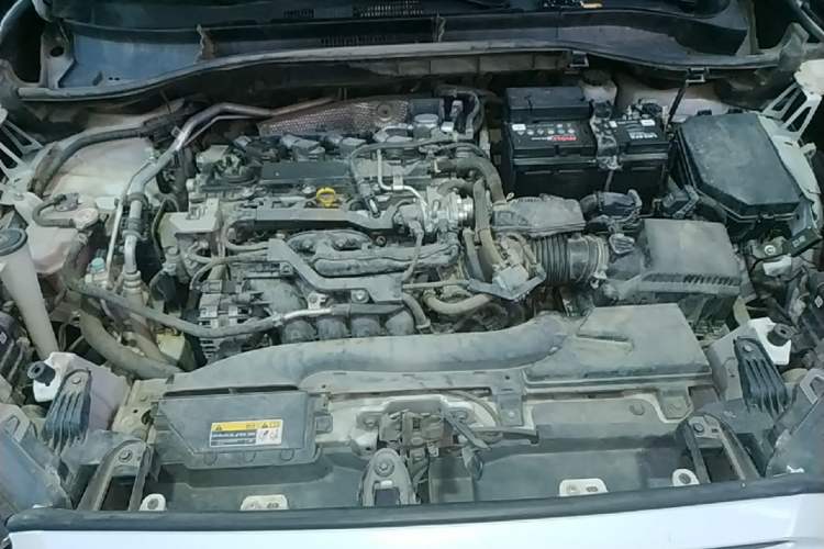 Used Toyota FRONTLANDER 2022 2.0L CVT Elite Edition Engine Bay
