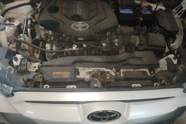 Used Toyota FRONTLANDER 2022 2.0L CVT Luxury Edition Engine Bay