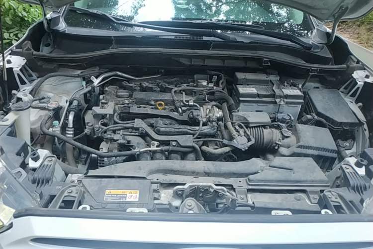 Used Toyota FRONTLANDER 2022 2.0L CVT Luxury Edition Engine Bay
