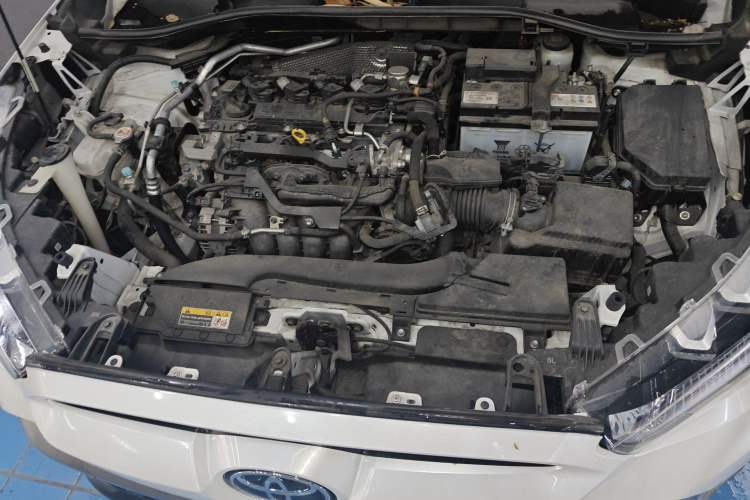 Used Toyota FRONTLANDER 2022 2.0L CVT Luxury PLUS Edition Engine Bay
