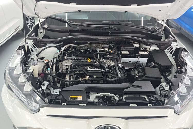 Used Toyota FRONTLANDER 2022 2.0L CVT Luxury PLUS Edition Engine Bay