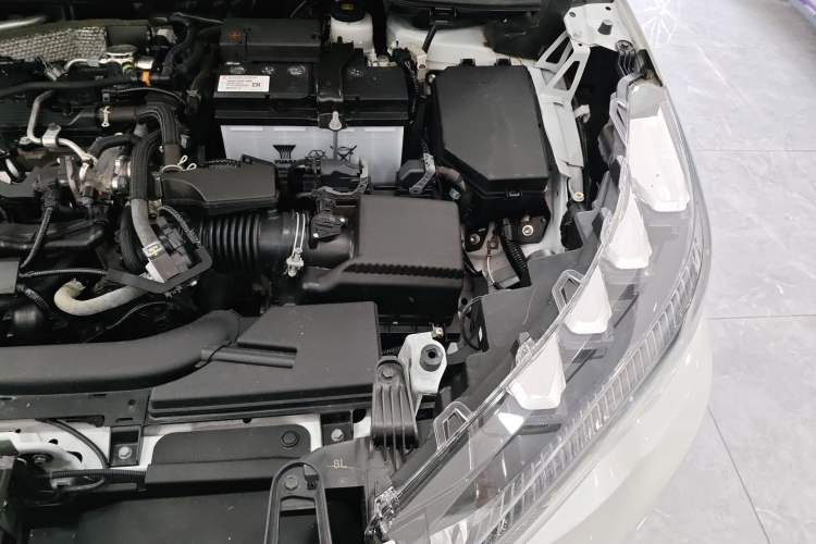 Used Toyota FRONTLANDER 2022 2.0L CVT Luxury Edition Engine Bay Left