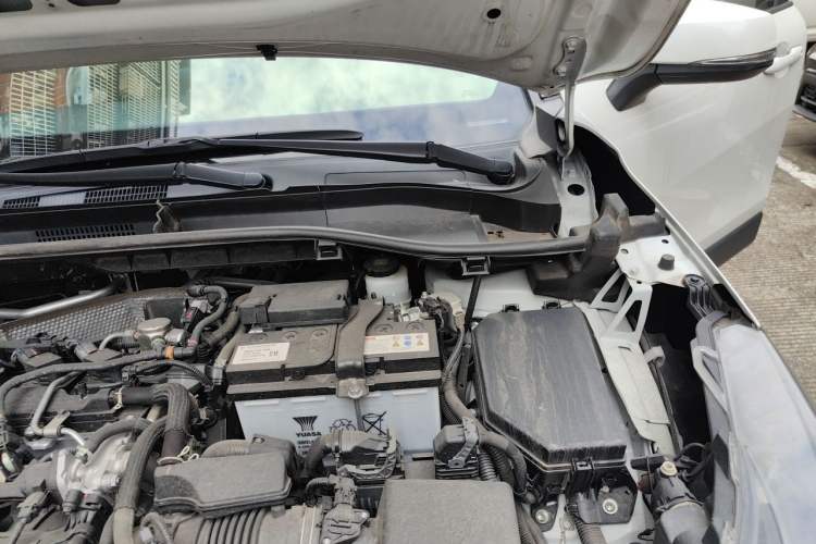 Used Toyota FRONTLANDER 2022 2.0L CVT Elite Edition Engine Bay Left