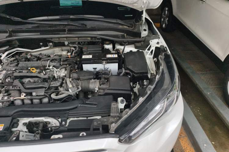 Used Toyota FRONTLANDER 2022 2.0L CVT Elite Edition Engine Bay Left