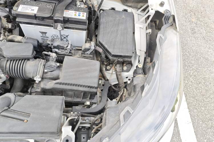 Used Toyota FRONTLANDER 2022 2.0L CVT Elite Edition Engine Bay Left