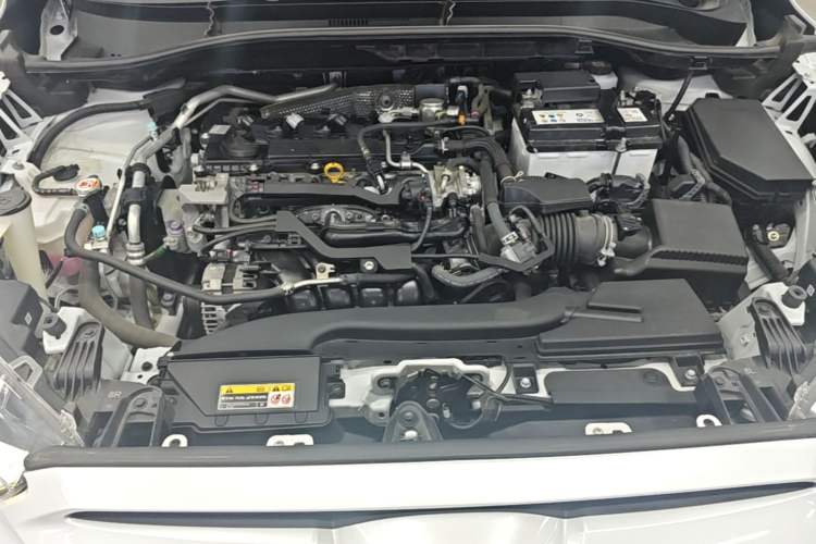 Used Toyota FRONTLANDER 2022 2.0L CVT Luxury PLUS Edition Engine Bay