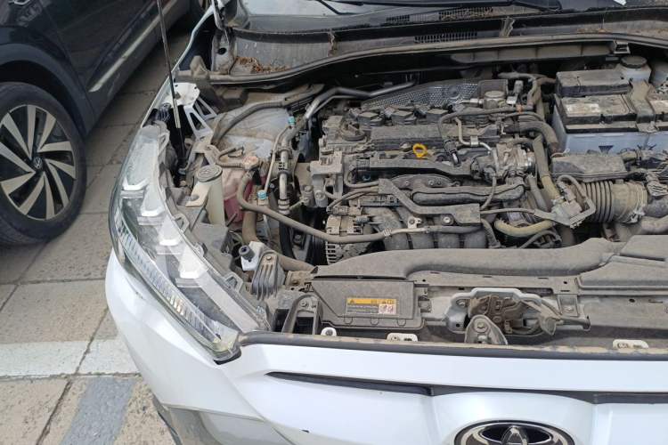 Used Toyota FRONTLANDER 2022 2.0L CVT Luxury Edition Engine Bay Right