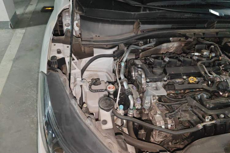 Used Toyota FRONTLANDER 2022 2.0L CVT Elite Edition Engine Bay Right