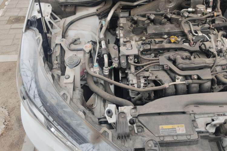 Used Toyota FRONTLANDER 2022 2.0L CVT Elite Edition Engine Bay Right
