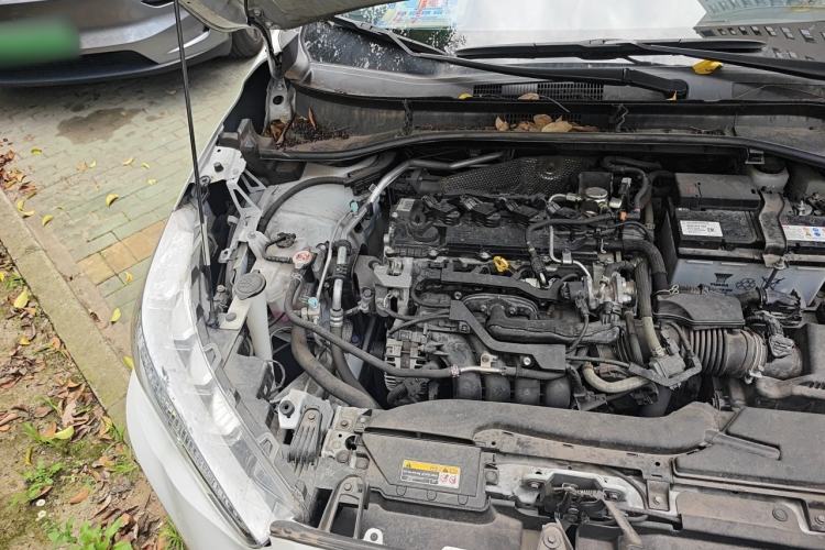 Used Toyota FRONTLANDER 2022 2.0L CVT Luxury PLUS Edition Engine Bay Right
