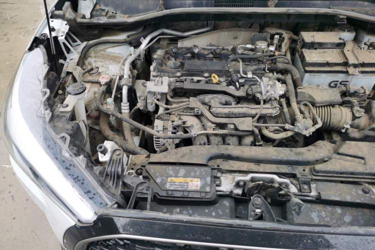 Used Toyota FRONTLANDER 2022 2.0L CVT Luxury Edition Engine Bay Right