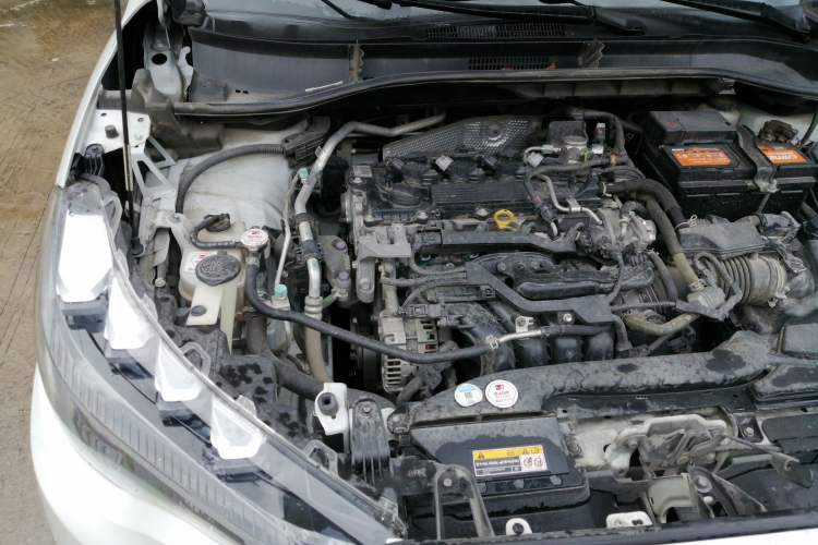 Used Toyota FRONTLANDER 2022 2.0L CVT Luxury Edition Engine Bay Right
