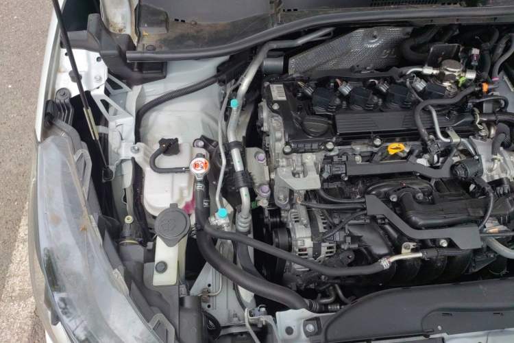 Used Toyota FRONTLANDER 2022 2.0L CVT Elite Edition Engine Bay Right