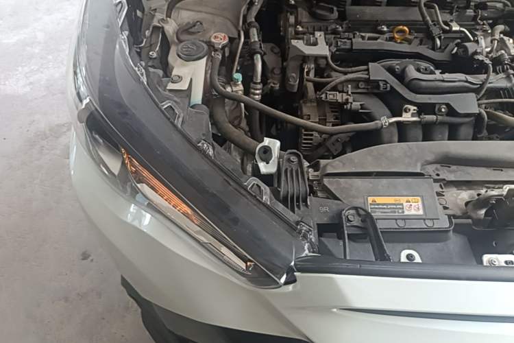 Used Toyota FRONTLANDER 2022 2.0L CVT Elite Edition Engine Bay Right
