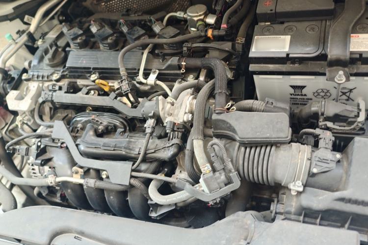 Used Toyota FRONTLANDER 2022 2.0L CVT Elite Edition Engine Bay