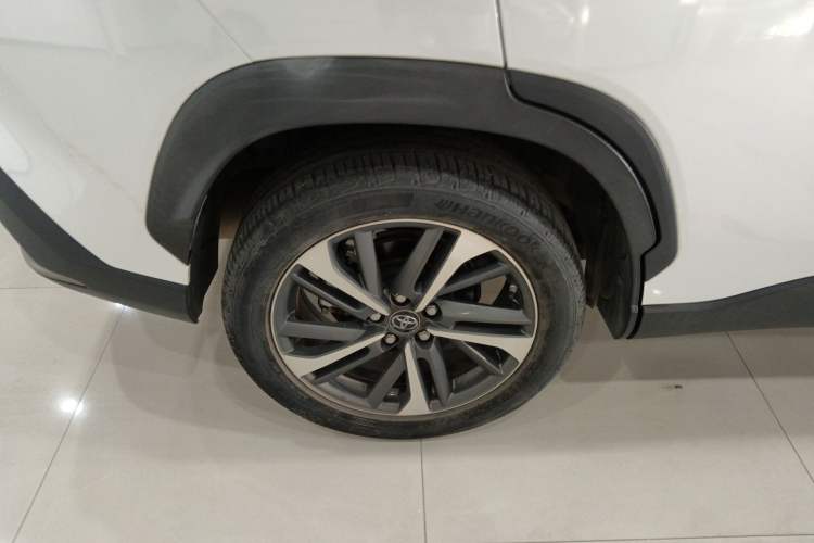 Used Toyota FRONTLANDER 2022 2.0L CVT Luxury PLUS Edition Exterior 2