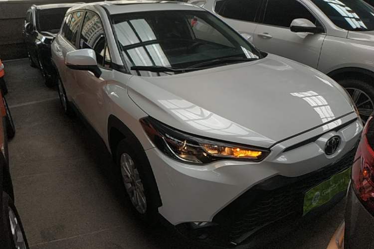 Used Toyota FRONTLANDER 2022 2.0L CVT Leading Edition Front Right 45 Deg
