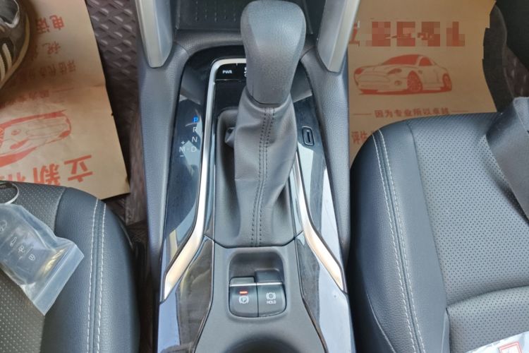 Used Toyota FRONTLANDER 2022 2.0L CVT Luxury PLUS Edition Gear Lever