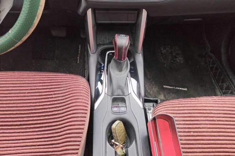 Used Toyota FRONTLANDER 2022 2.0L CVT Leading Edition Gear Lever