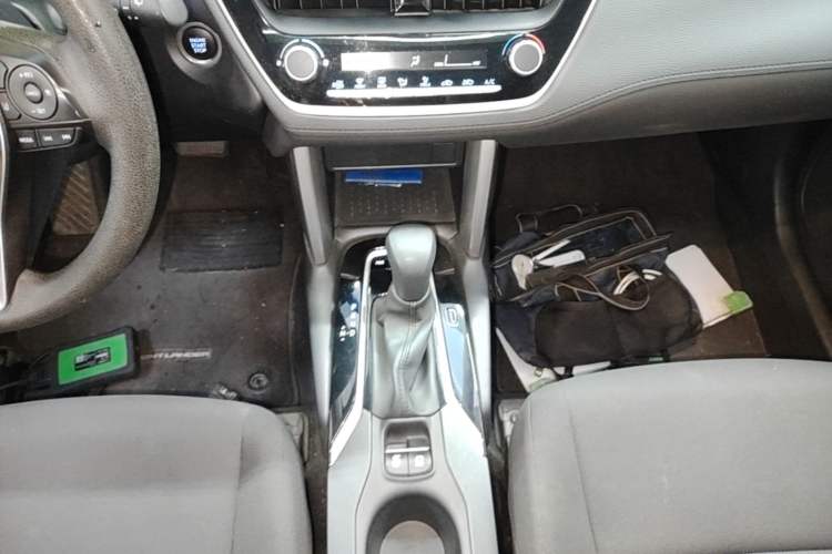 Used Toyota FRONTLANDER 2022 2.0L CVT Leading Edition Gear Lever