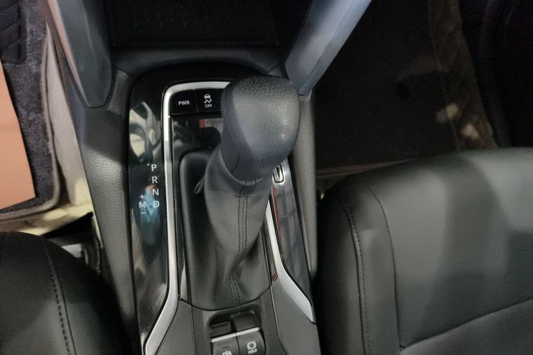 Used Toyota FRONTLANDER 2022 2.0L CVT Leading Edition Gear Lever