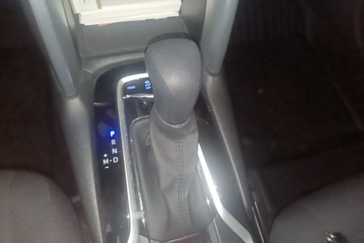 Used Toyota FRONTLANDER 2022 2.0L CVT Leading Edition Gear Lever