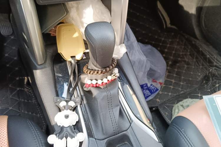 Used Toyota FRONTLANDER 2022 2.0L CVT Leading Edition Gear Lever