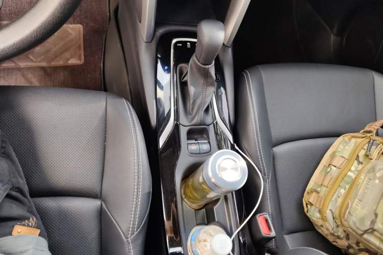 Used Toyota FRONTLANDER 2022 2.0L CVT Luxury Edition Gear Lever