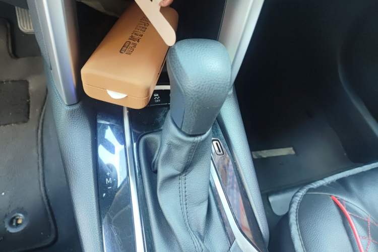 Used Toyota FRONTLANDER 2022 2.0L CVT Leading Edition Gear Lever