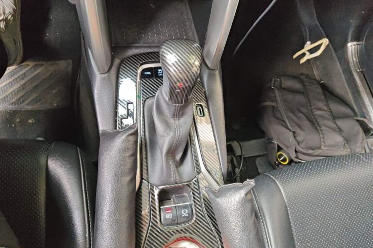 Used Toyota FRONTLANDER 2022 2.0L CVT Elite Edition Gear Lever