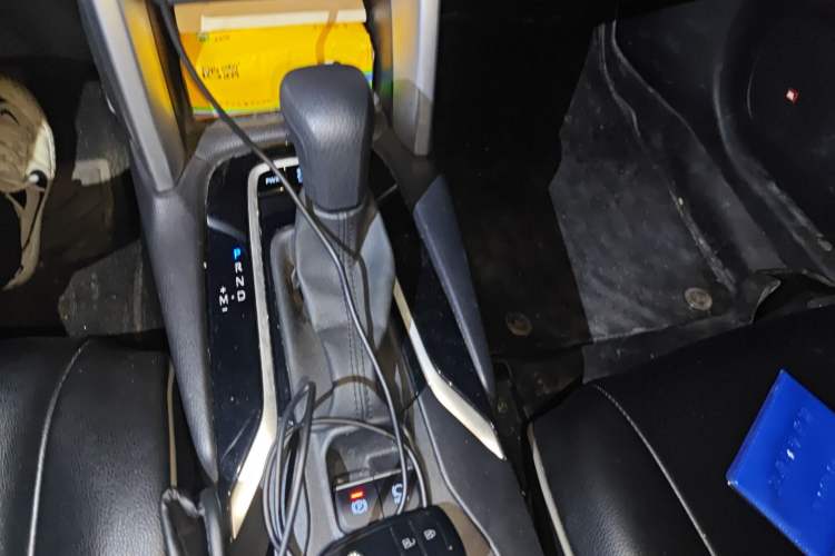 Used Toyota FRONTLANDER 2022 2.0L CVT Leading Edition Gear Lever